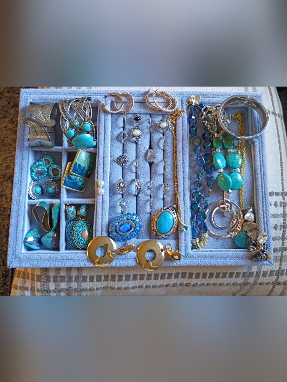 Fashion Jewelry Turquoise and Gold Mixed Necklace Collection